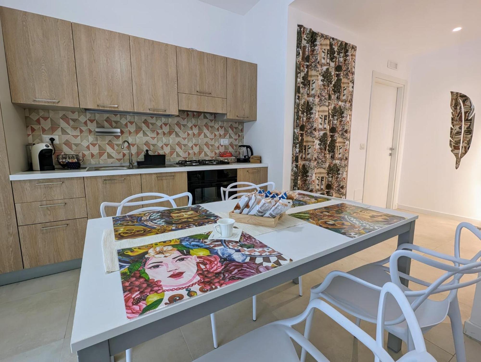 דירות סירקוזה Magi House מראה חיצוני תמונה