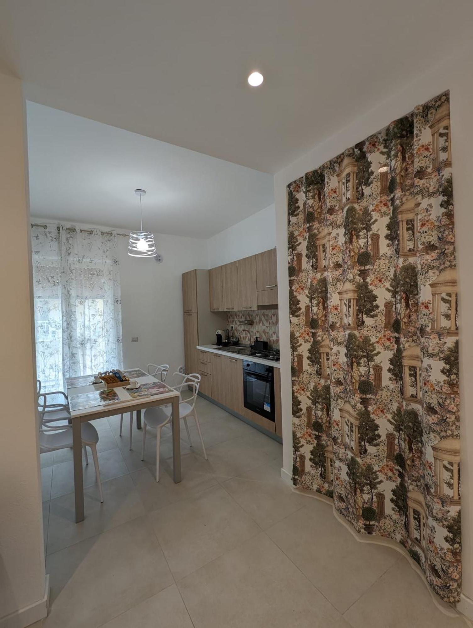 דירות סירקוזה Magi House מראה חיצוני תמונה