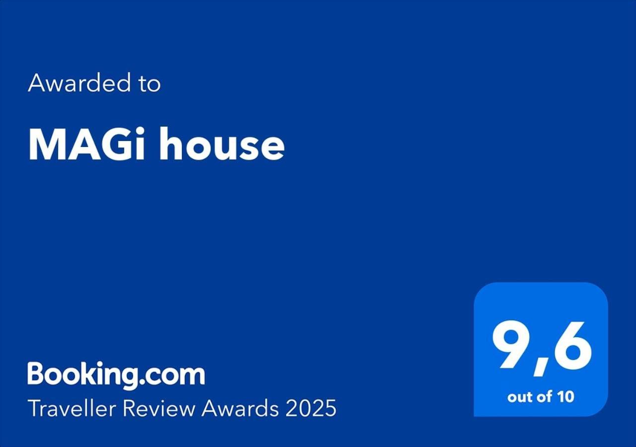 דירות סירקוזה Magi House מראה חיצוני תמונה